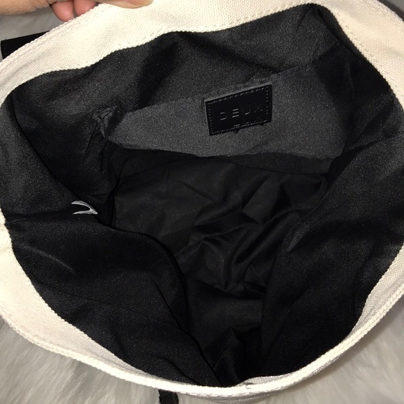 Duex Lux canvas and vegan leather backpack - Picture 6 of 8